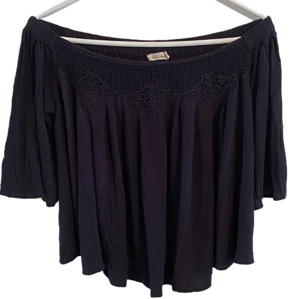 Chloe & Katie Black Off-Shoulder Embroidery Top Size M